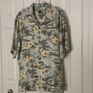 Vintage Classic Tropical Floral Hawaiian Button-Up Camp Shirt, Large